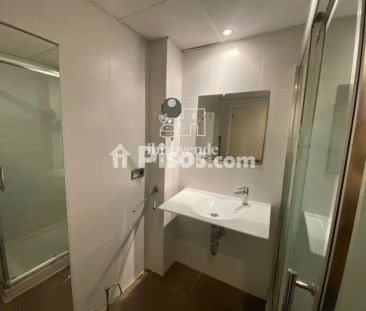 Piso en alquiler en Carrer del Club Robinson, cerca de Carrer de Si... - Photo 4
