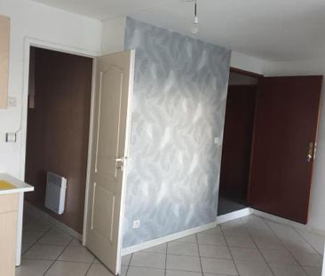 PROVIN, centre-ville, T2 à 540 euros - Photo 5