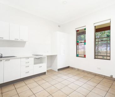 Recently Renovated Private Studio Apartment with All Utilities Included! - Photo 6