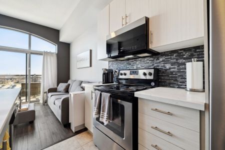 For Lease - 2486 Old Bronte Road Unit# 815, Oakville, Ontario - Photo 3