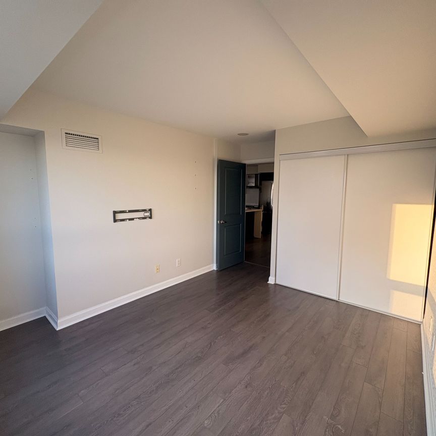 For Lease - 1 Michael Power Place Unit# 1808, Toronto, Ontario - Photo 1