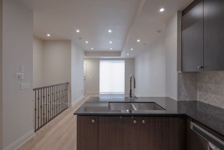 For Lease - 135 Long Branch Avenue Unit# 17, Toronto, Ontario - Photo 4