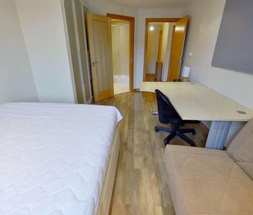 3 bedroom apartment to rent - Photo 4