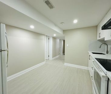 For Lease - 38 Howarth Avenue Unit# #Basement B, Toronto, Ontario - Photo 2