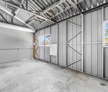 Newly Refurbished Family Home! Large Shed & Additional Utility Rooms! - Photo 4