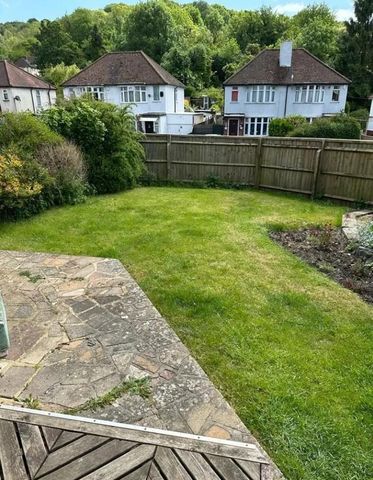 4 bedroom semi-detached house to rent - Photo 4