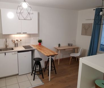 STUDIO MEUBLE TRES BON STANDING, - Photo 2