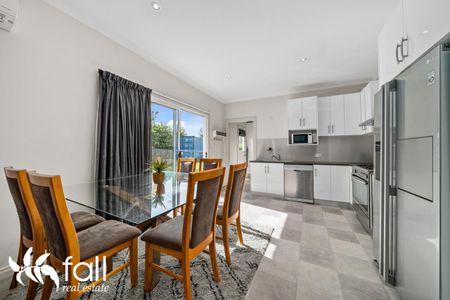 Family-Friendly Home in the Heart of Moonah - Photo 4