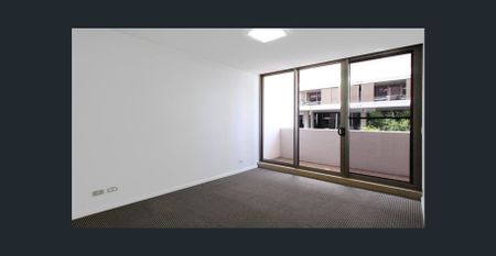 Modern Two-Bedroom Apartment in the Heart of Zetland 📍 112/19 Grandstand Parade, Zetland, NSW 2017 - Photo 5