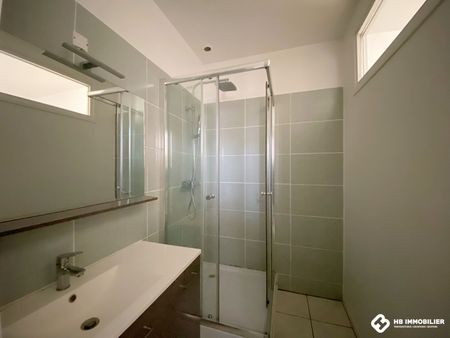 Location Appartement 4 pièces 65m² ROANNE 42300 - Photo 5