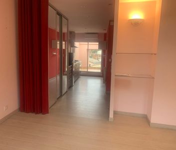 Location Appartement 2 pièces 47m² CARNOULES 83660 - Photo 6