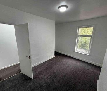 Little Duke Street, CV11 - Photo 2