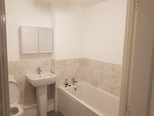 2 Bed Flat, Hammond House, CV6 - Photo 1