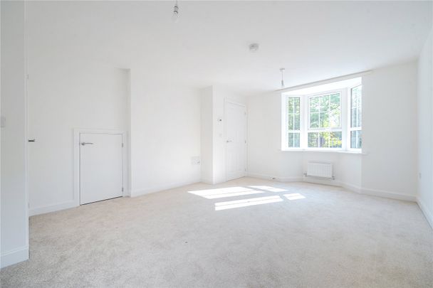 3 bedroom semi detached to rent - Photo 1