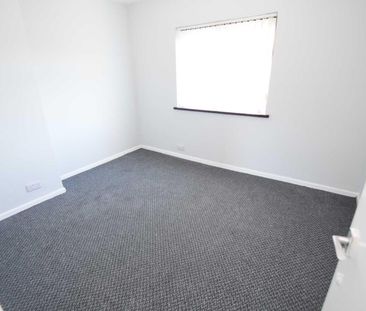 31 Torrens Avenue, BT14 6HZ - Photo 3