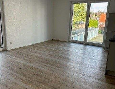 Lichtdurchflutete 2 ZKB mit Balkon in Altenlingen zu vermieten - Photo 1