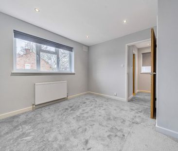 2 bedroom semi-detached house to rent - Photo 4