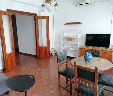 Piso de alquiler en Avenida Hernán Cortés, Casco Antiguo - Photo 3