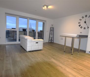 Westmoreland Road, London, NW9 - Photo 2