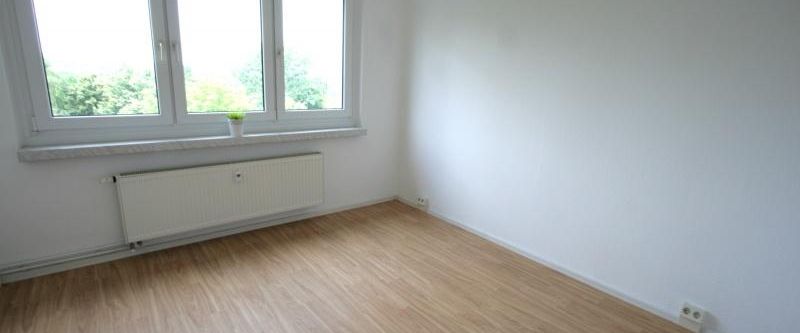 WOHNRAUM muss NICHT teuer SEIN - - - Küche mit Fenster - - - 2 Zimmer * Beste Aussichten - Foto 1