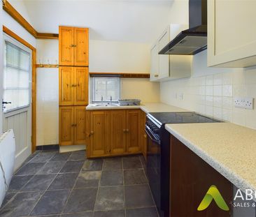 Stone Cottage Barn, Ellastone, Ashbourne DE6 2GU - Photo 2