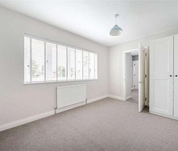 Sidney Road, Walton-on-thames, Surrey, KT12 - Photo 6