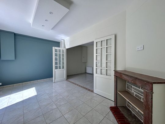 Location Appartement 2 pièces 55m² DOL DE BRETAGNE 35120 - Photo 1