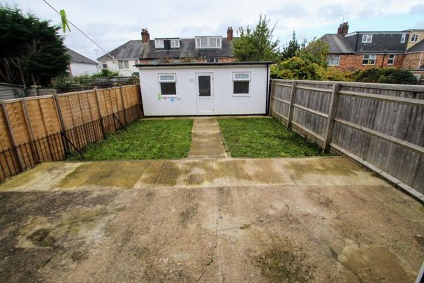 5 bedroom terraced house to rent - Photo 1