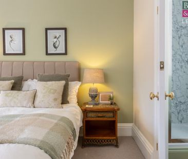 4 bedroom townhouse to rent - Photo 5