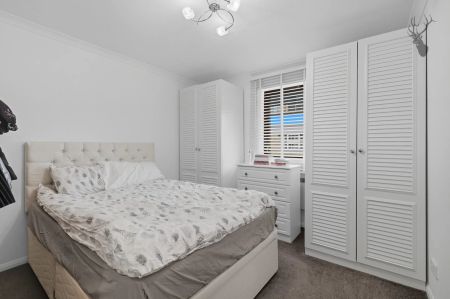 1 Bedroom Apartment - Photo 3