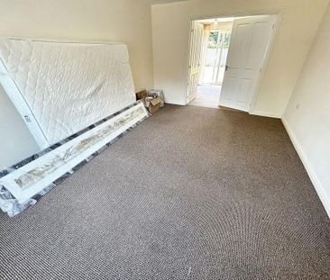 4 bedroom detached house to rent - Photo 5