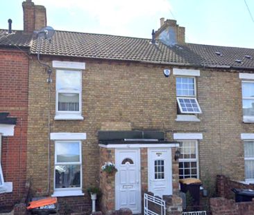 2 bedroom terraced house to rent - Photo 2