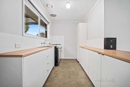 5 Curnow Street, Golden Point - Photo 3