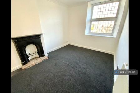 2 bedroom detached house to rent - Photo 2