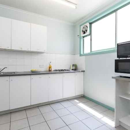 5 Bedroom Apartment - Photo 1