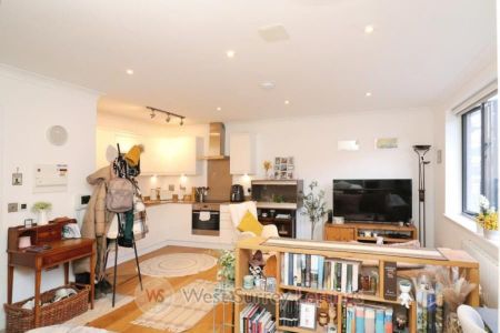 Studio to rent - Photo 3