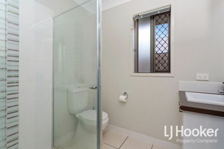 Convenient living in the heart of Yarrabilba! - Photo 5