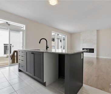 For Lease - 3061 Travertine Way, Barrhaven, Ontario - Photo 6