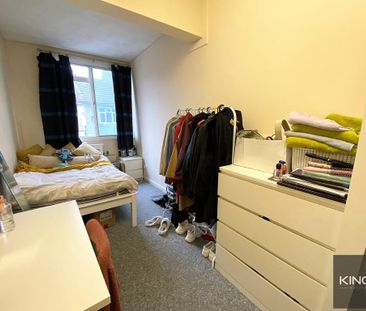 6 bedroom flat to rent - Photo 3