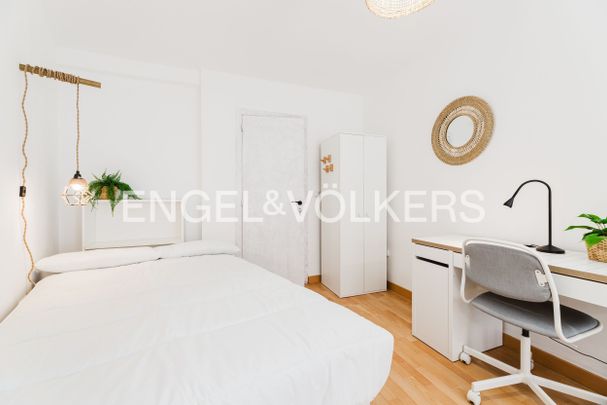 Piso de alquiler en Carrer del Consol, El Grau - Photo 1