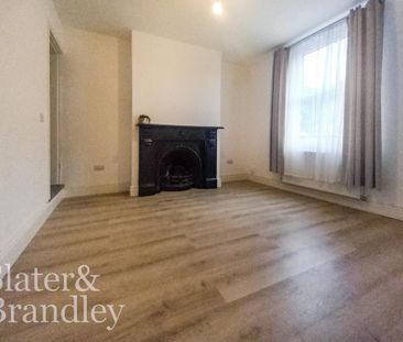 3 bedroom detached house to rent - Photo 3