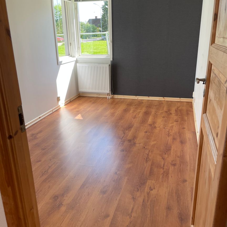 Hultmansväg, Klavreström - Foto 1