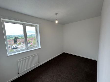 2 bedroom semi-detached house to rent - Photo 2