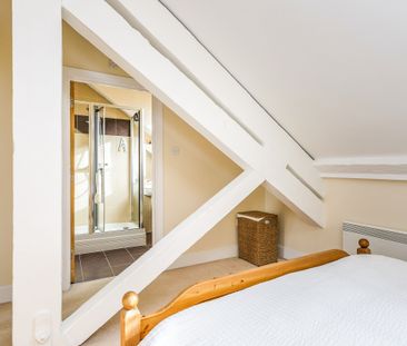 2 bedroom apartment to rent The Vulcan, Gunwharf Quays, PO1 - Photo 4