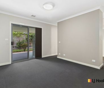 43 Adventure Street, Harrison ACT, Belconnen - Photo 1