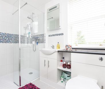 3 bedroom terraced house to rent - Photo 3
