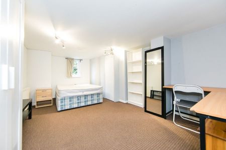 Grimthorpe Terrace, Headingley, Leeds - Photo 4