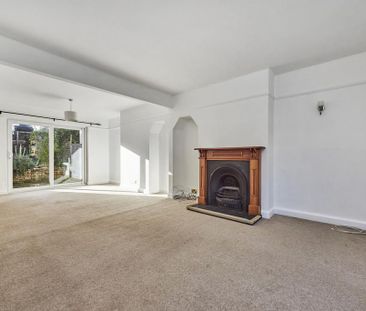 4 bedroom semi-detached house to rent - Photo 1