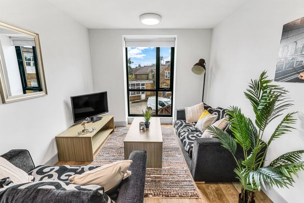 Michaelangelo Suite - The Old Pottery Rooms Room 5 - Photo 1