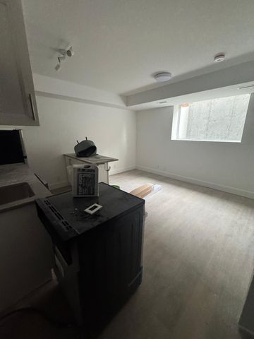 841 Grenon Ave - Photo 4